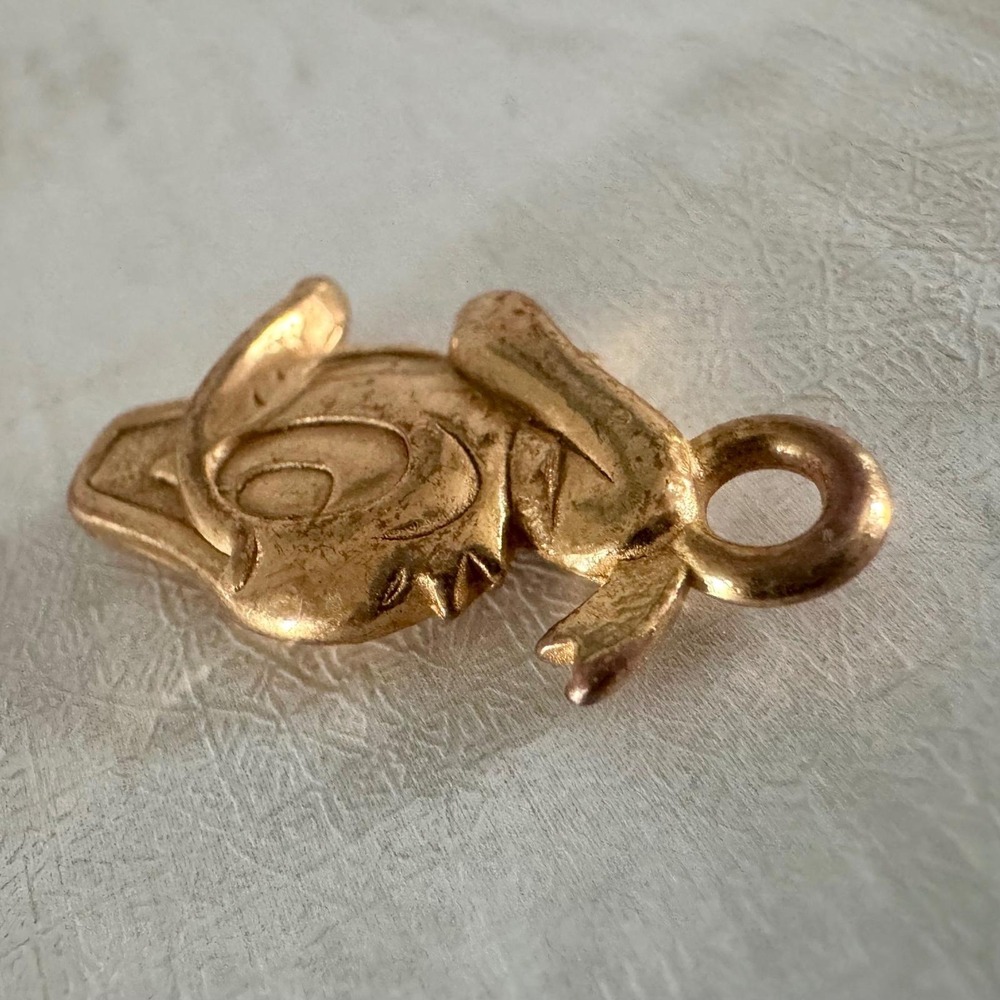 Vintage 1940s Donald Duck Charm Pendant Gold Tone Disney Character Jewelry - Picture 5 of 5